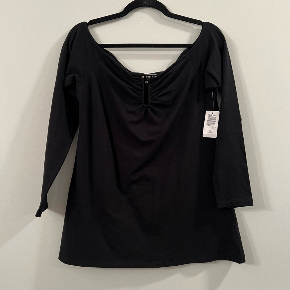 Women’s new Torrid black rouched front quarter sleeve blouse size 1X